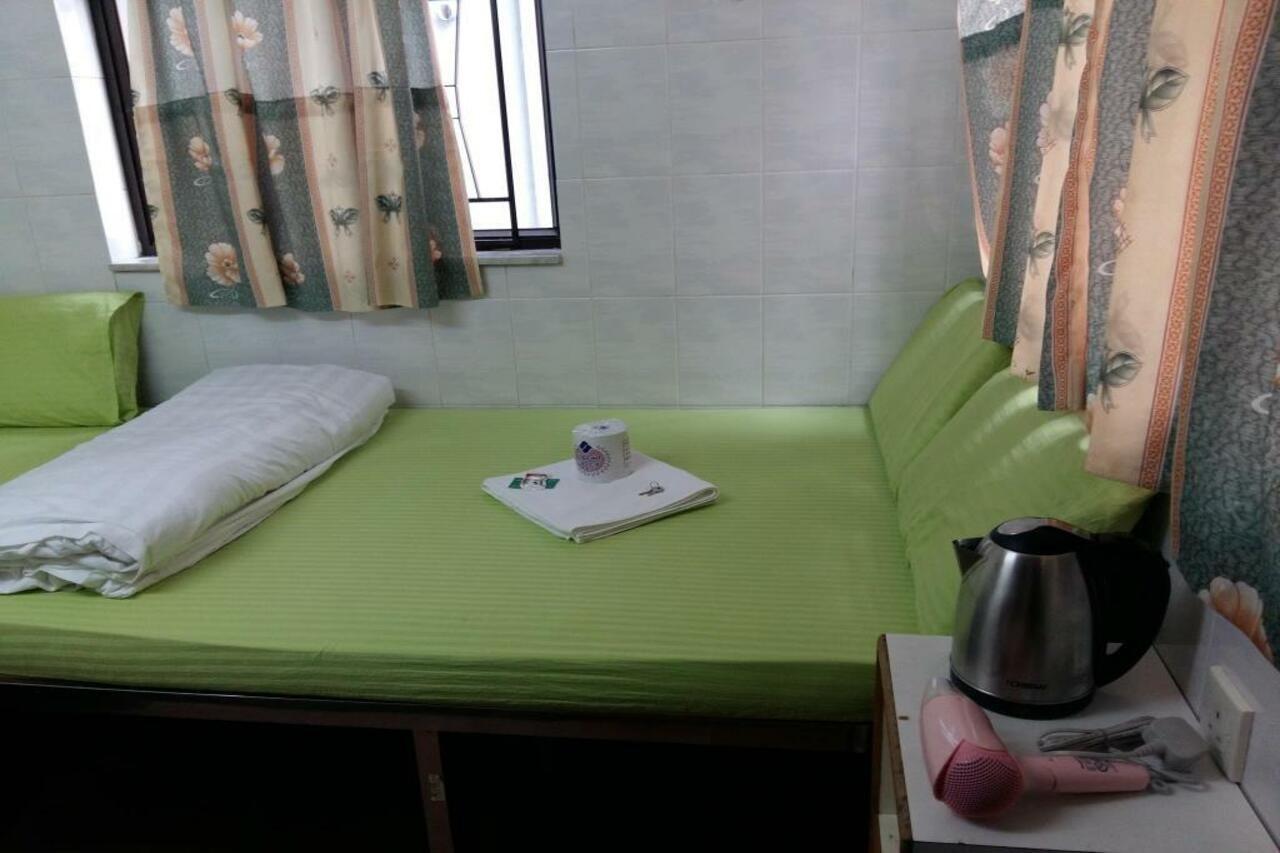 New Yan Yan Guest House Reception 9Th Floor Flat E4 E6 Hong Kong Luaran gambar