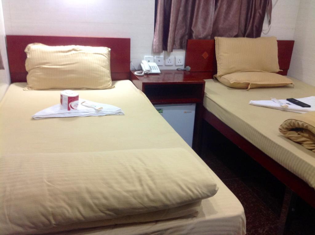 New Yan Yan Guest House Reception 9Th Floor Flat E4 E6 Hong Kong Luaran gambar