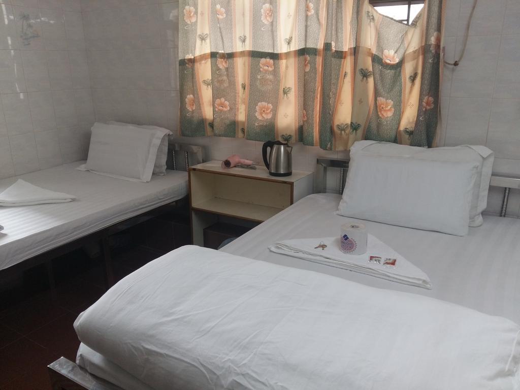 New Yan Yan Guest House Reception 9Th Floor Flat E4 E6 Hong Kong Luaran gambar